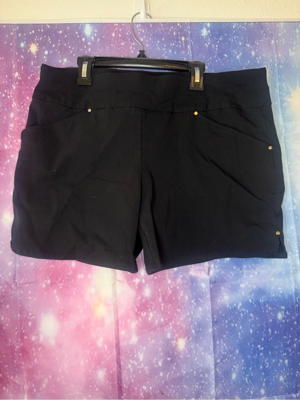 International concepts black shorts 🛍